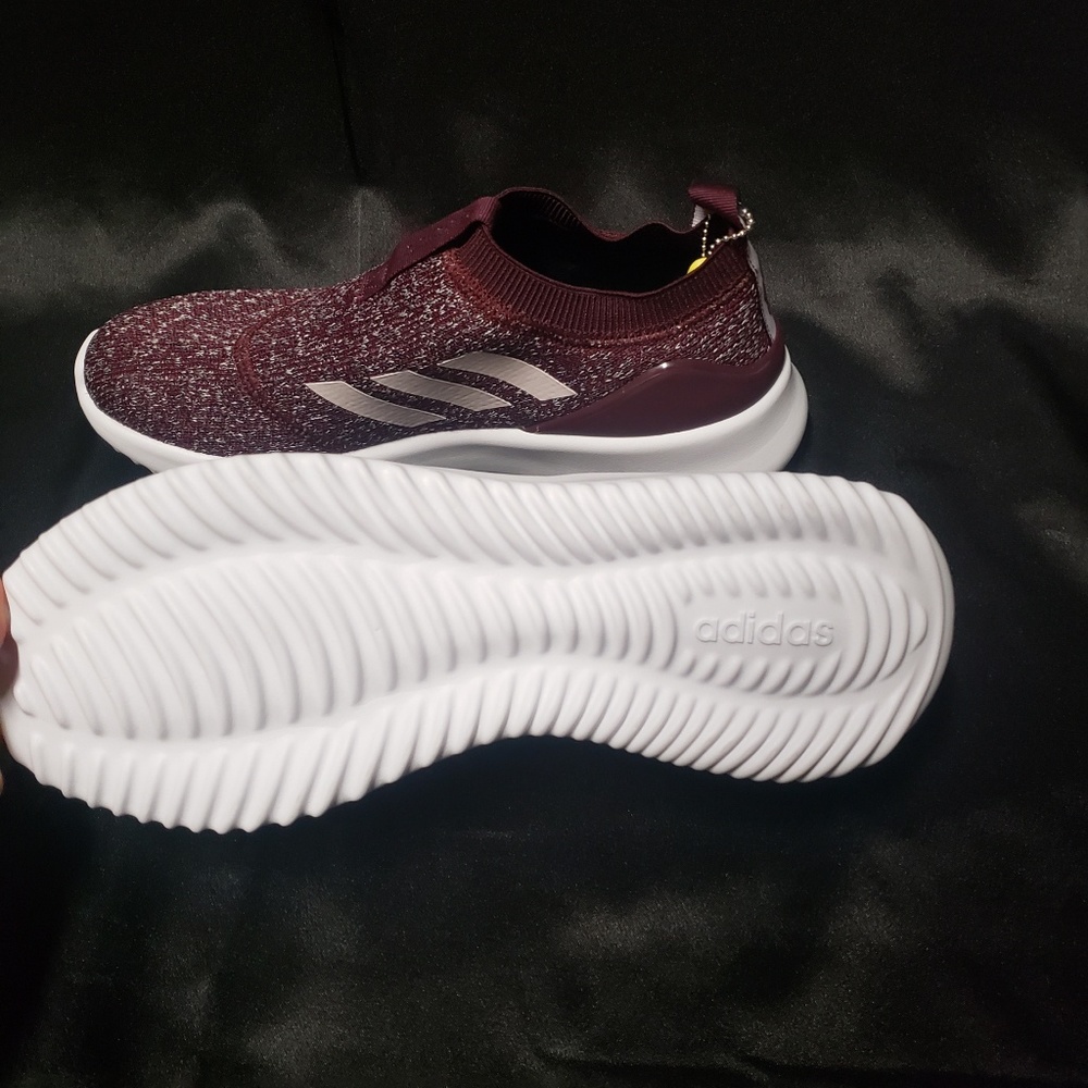 ((SOLD)) NWOT Women's ULTIMAFUSION SHOES - Picture 5 of 8
